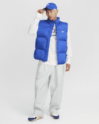 ナイキ スポーツウェア クラブ PrimaLoft® パファー ダウン ベスト NIKE（ナイキ）の「ナイキ スポーツウェア クラブ PrimaLoft メンズ